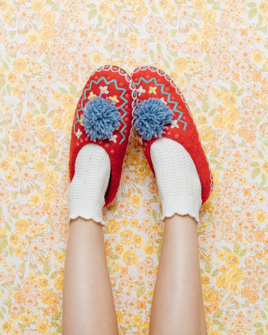Get Cozy AF: Why the Lena Slipper is the Ultimate Choice